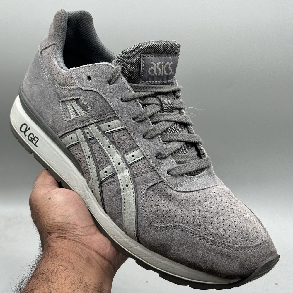 ASICS GT 2 Men Size 10 Shoes Gray White  Suede Running Sneakers  Athletics